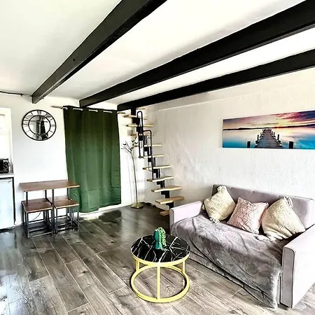 Entire Near St Ives Holiday home