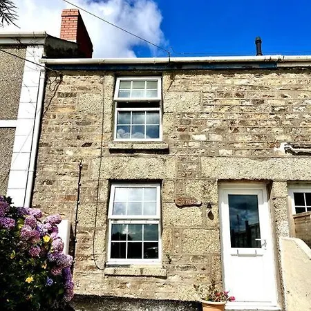 Holiday home Entire Near St Ives *
